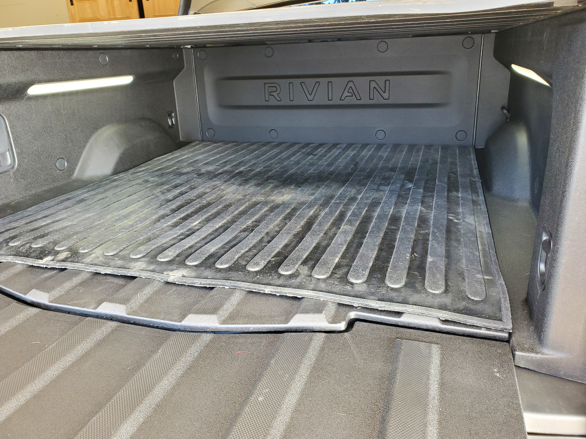 Rivian R1T R1S Accessories - Floor console organizer / Tesla Charger Adapter / Phone Mount / Bed Mat / Etc. 1655861239851