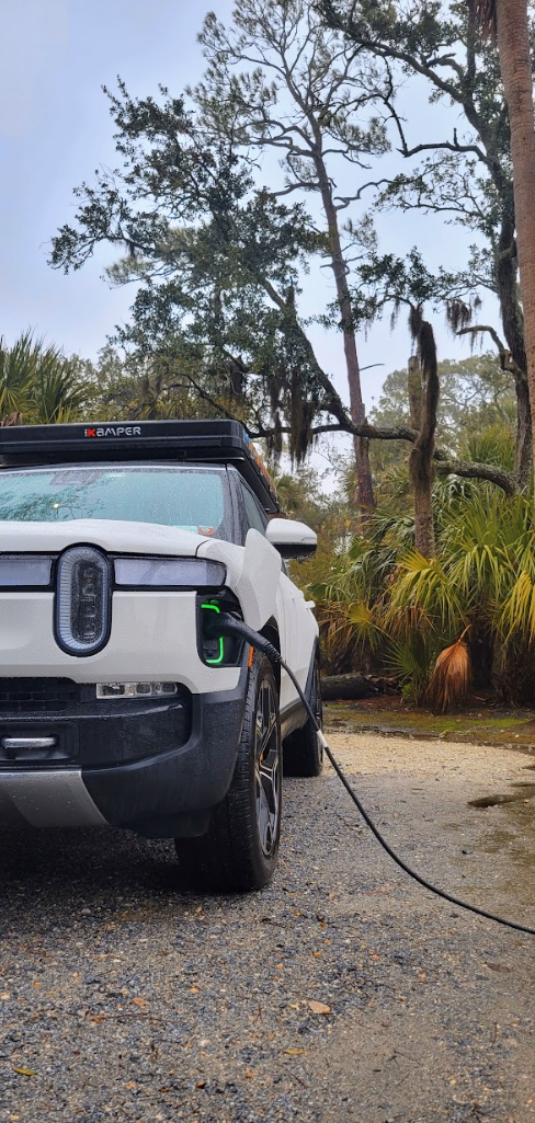 Rivian R1T R1S 2,333 mi Winter Trip from New York to Georgia in R1S with an iKamper 1704390494095