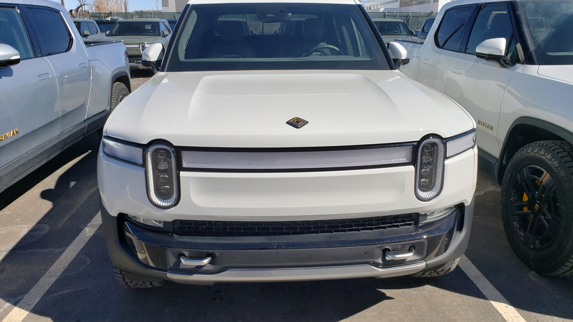 Rivian R1T R1S Denver service center received 21 R1T Today 20220312_132340