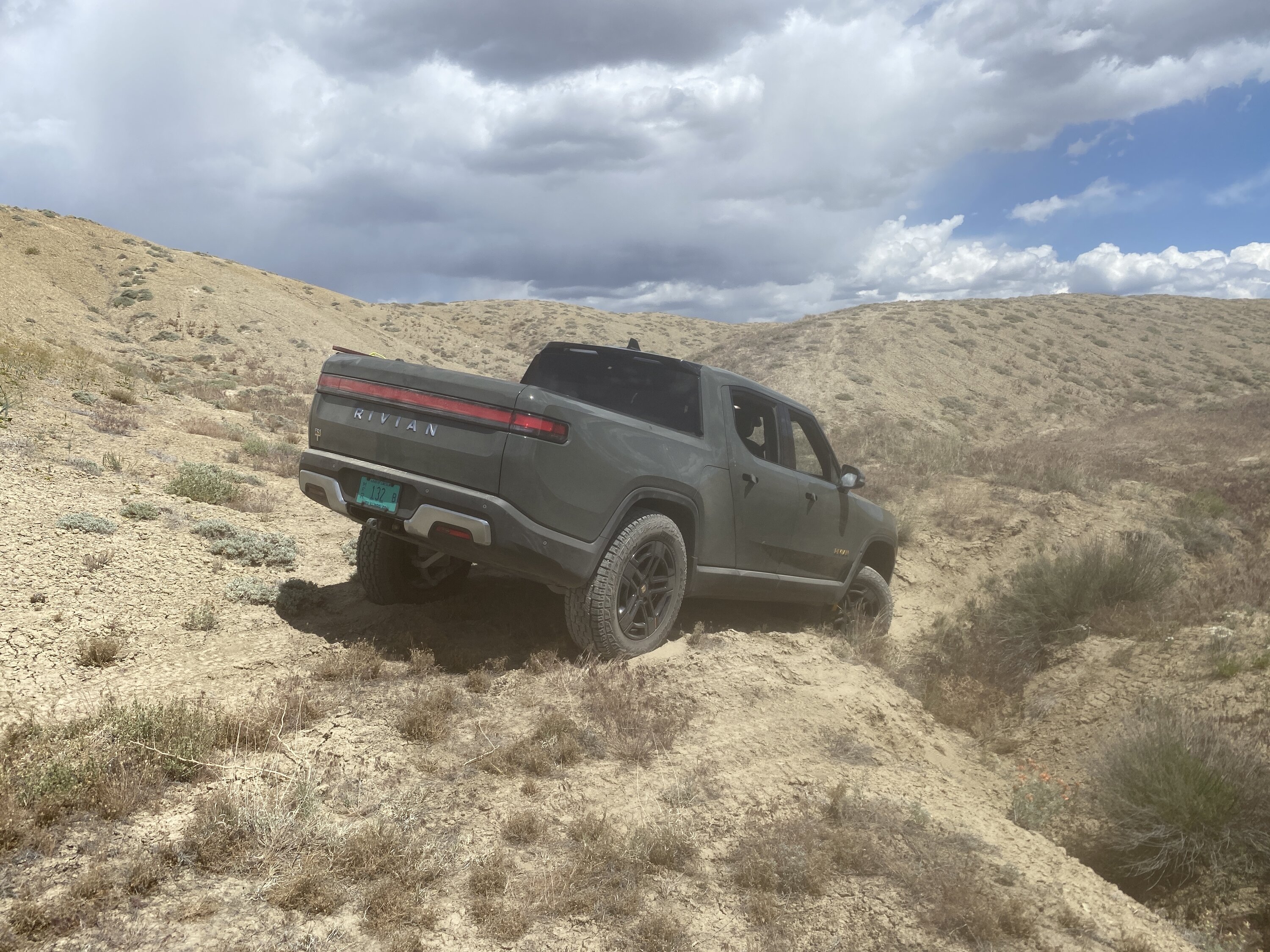 Rivian R1T R1S How Much it Cost to Drive a Rivian 3,000 Miles Compared to a Midsize Gas Pickup Truck Cents Per Mile 20220524_203531090_iOS