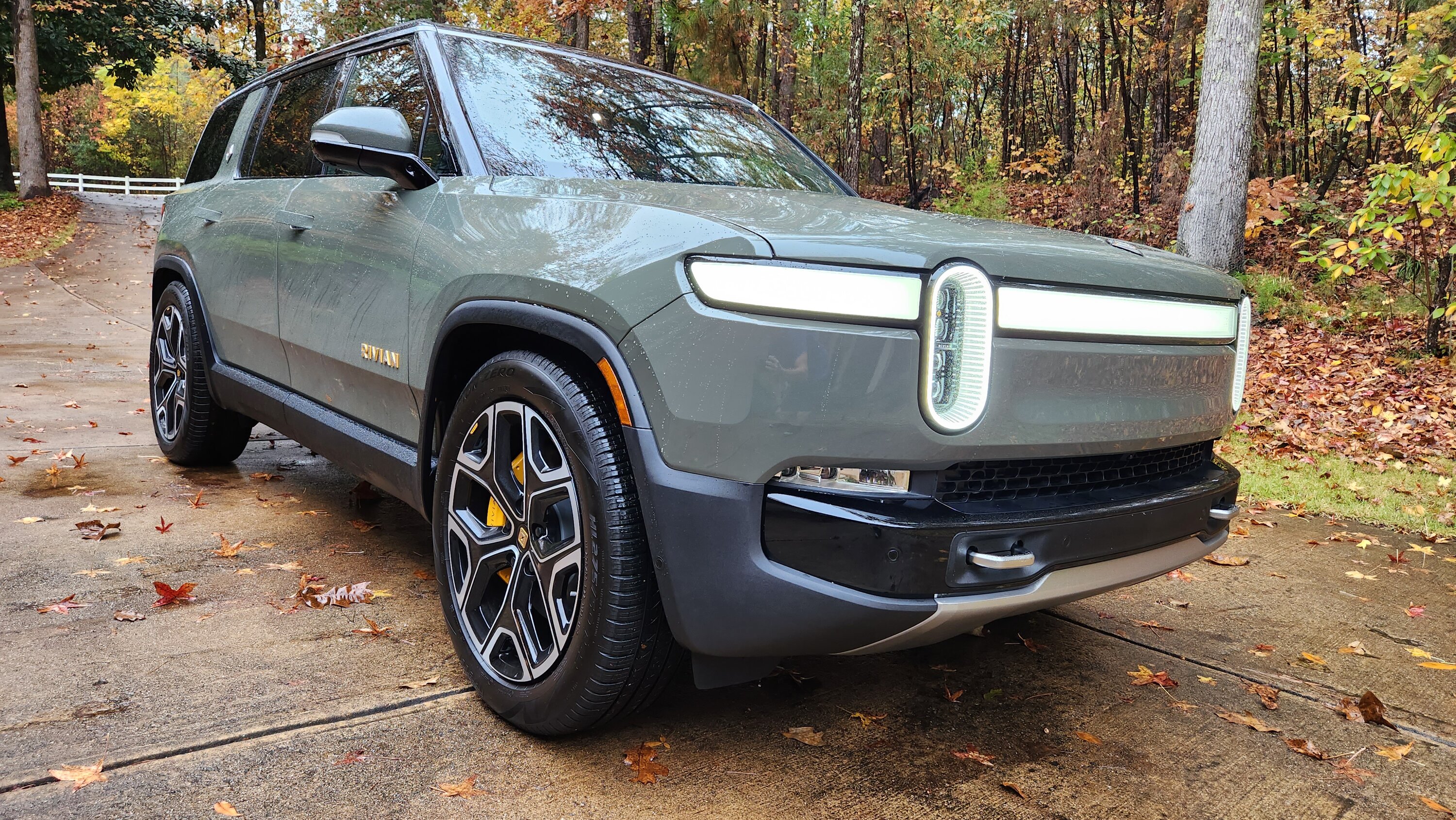 Rivian R1T R1S My R1S Delivery & Initial Thoughts! 20221031_092521