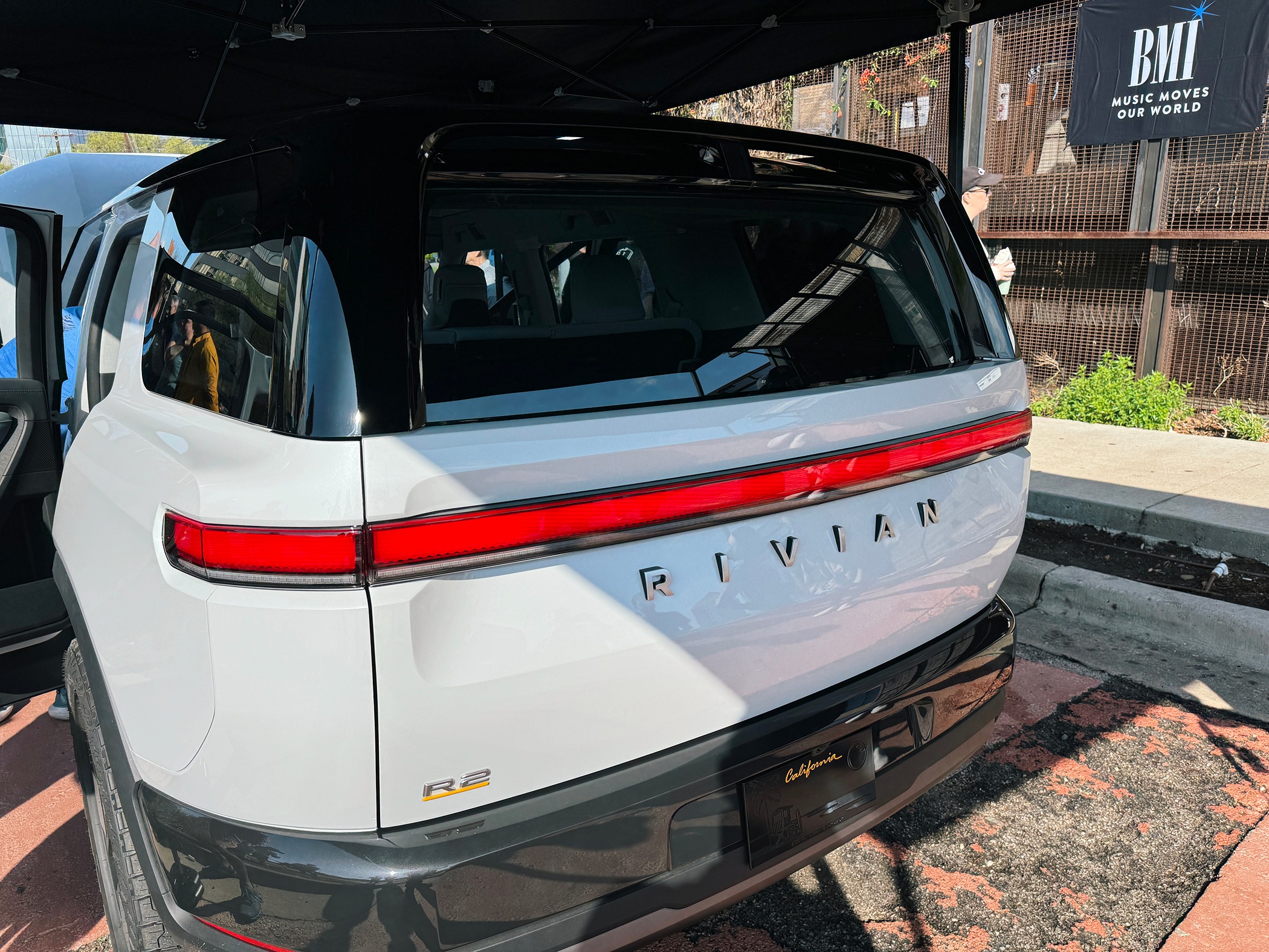 Rivian R1T R1S [Updated w/ pics] R2 available for viewing in Austin TX @ Yeti Coolers -- today and tomorrow (3/15) 2024-03-15 10.37.21-1