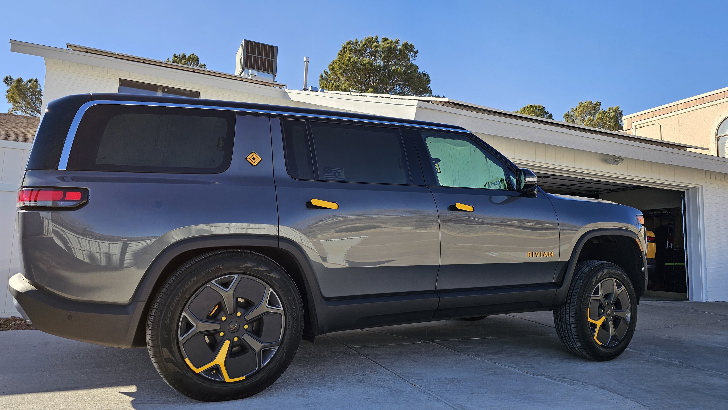 Rivian R1T R1S Suspension went bonkers and theory why. Anyone else? 20240127_150426
