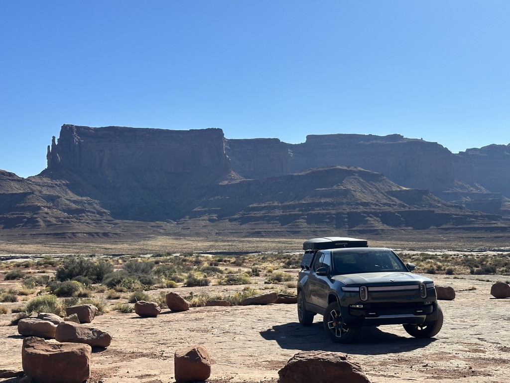 Rivian R1T R1S 10,000 miles road trip - Los Angeles to Rhode Island and back. 4C9FB909-84D6-4690-AE85-E778505E677C_1_105_c
