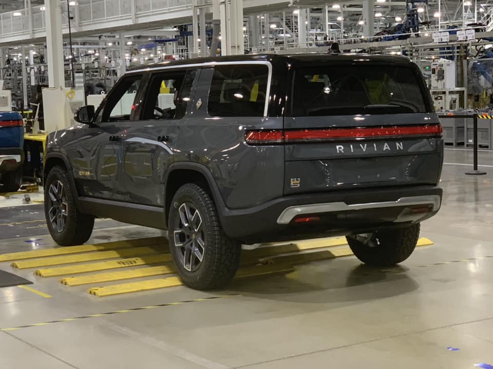 Rivian R1T R1S Rivian Holiday Family Day - Our self guided tour of the factory floor (Photos) 7