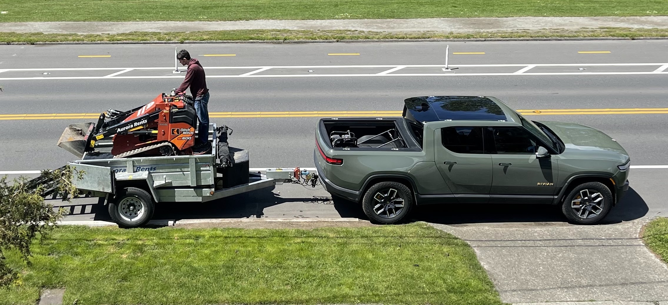 Rivian R1T R1S What do you use your R1T hitch for? (Picture Edition) B02AAAAA-CE9B-4201-8E84-B6F263D30ABA