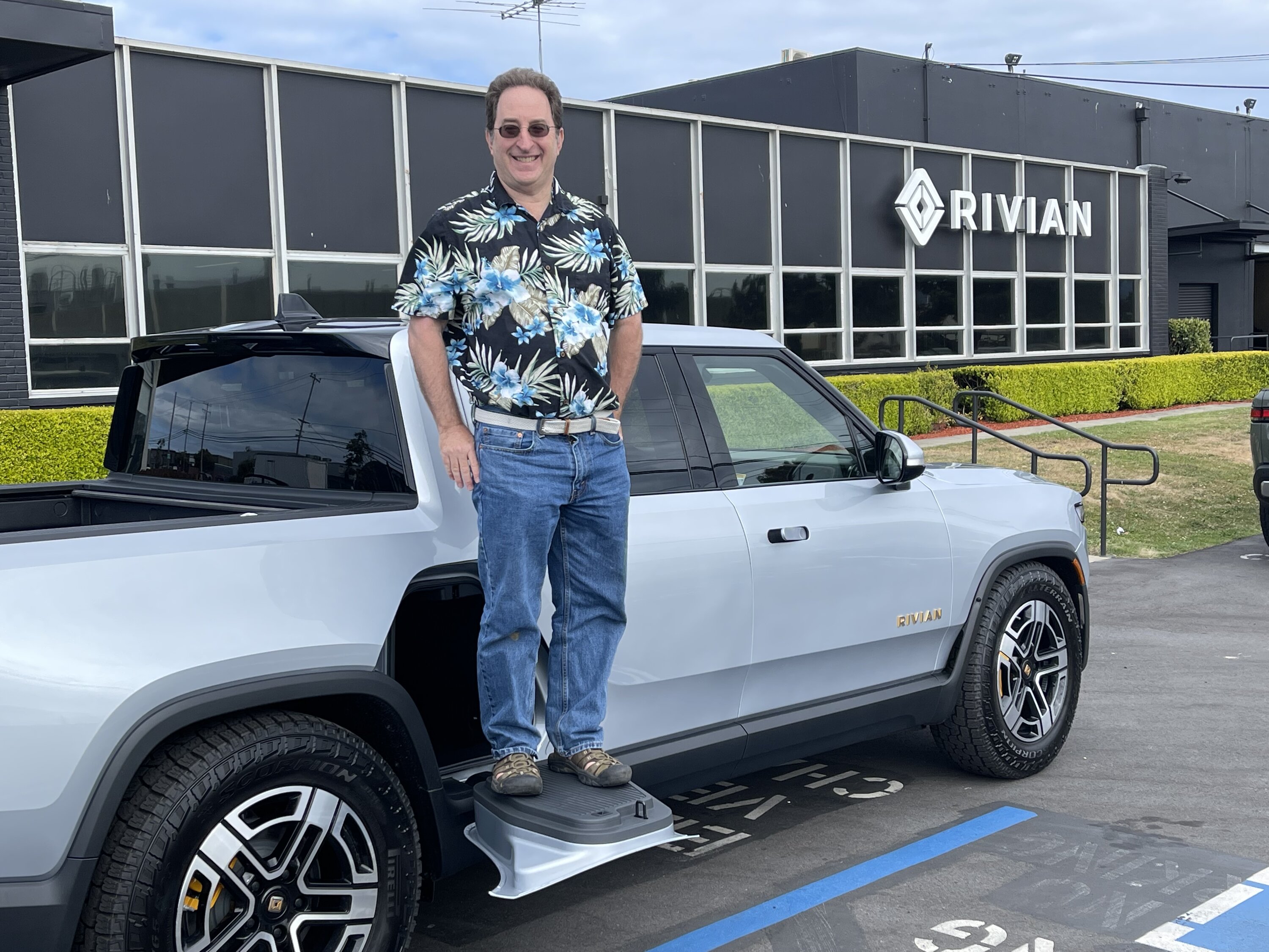 Rivian R1T R1S 📸 Post Your Best Photo Here For Year-End Rivian Mosaic! B46F658C-11FB-45C4-90F2-44E0FDEB57F1