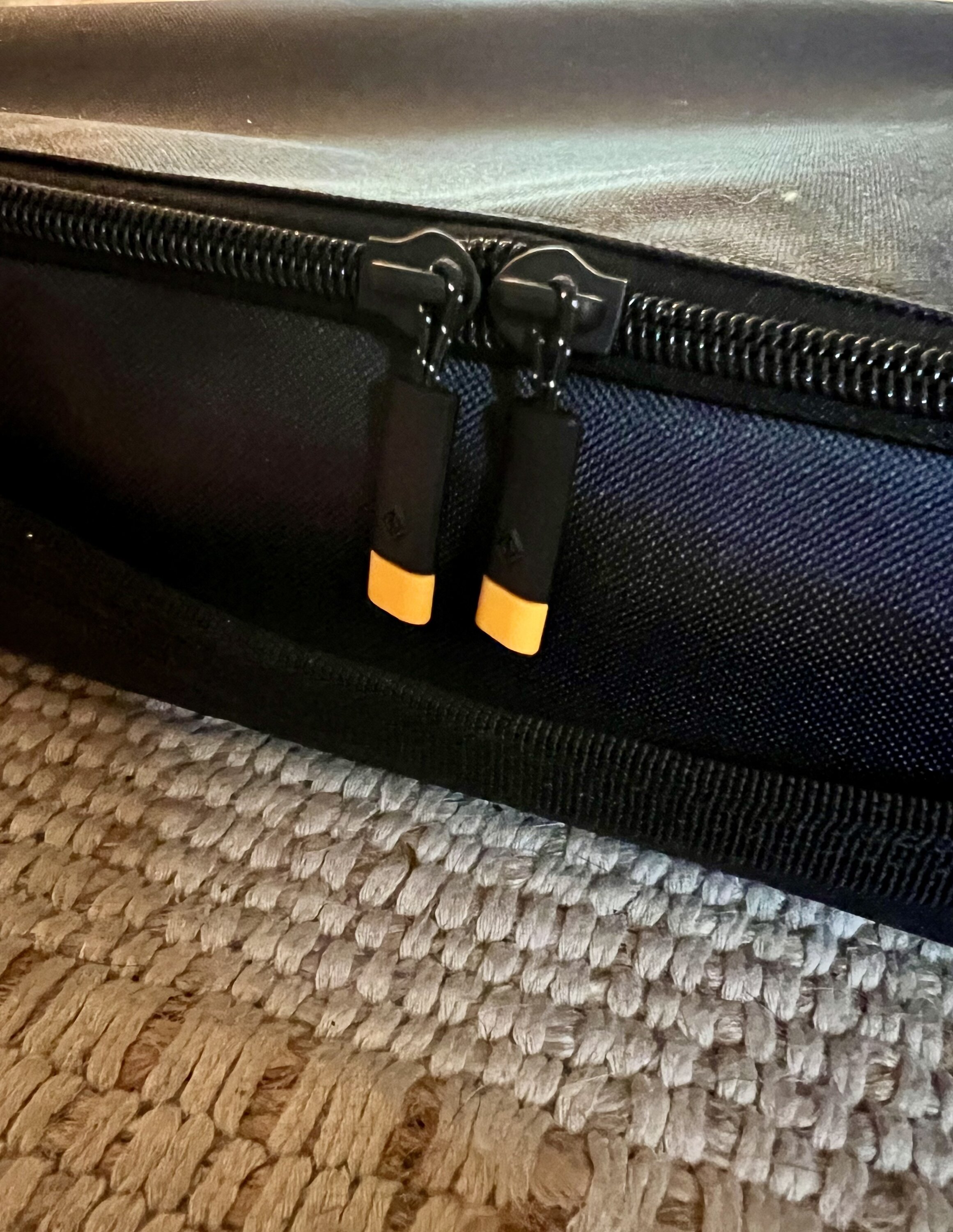 Rivian R1T R1S FS - Manual Tonneau Cover - Brand New - $1,200 Bag Zipper