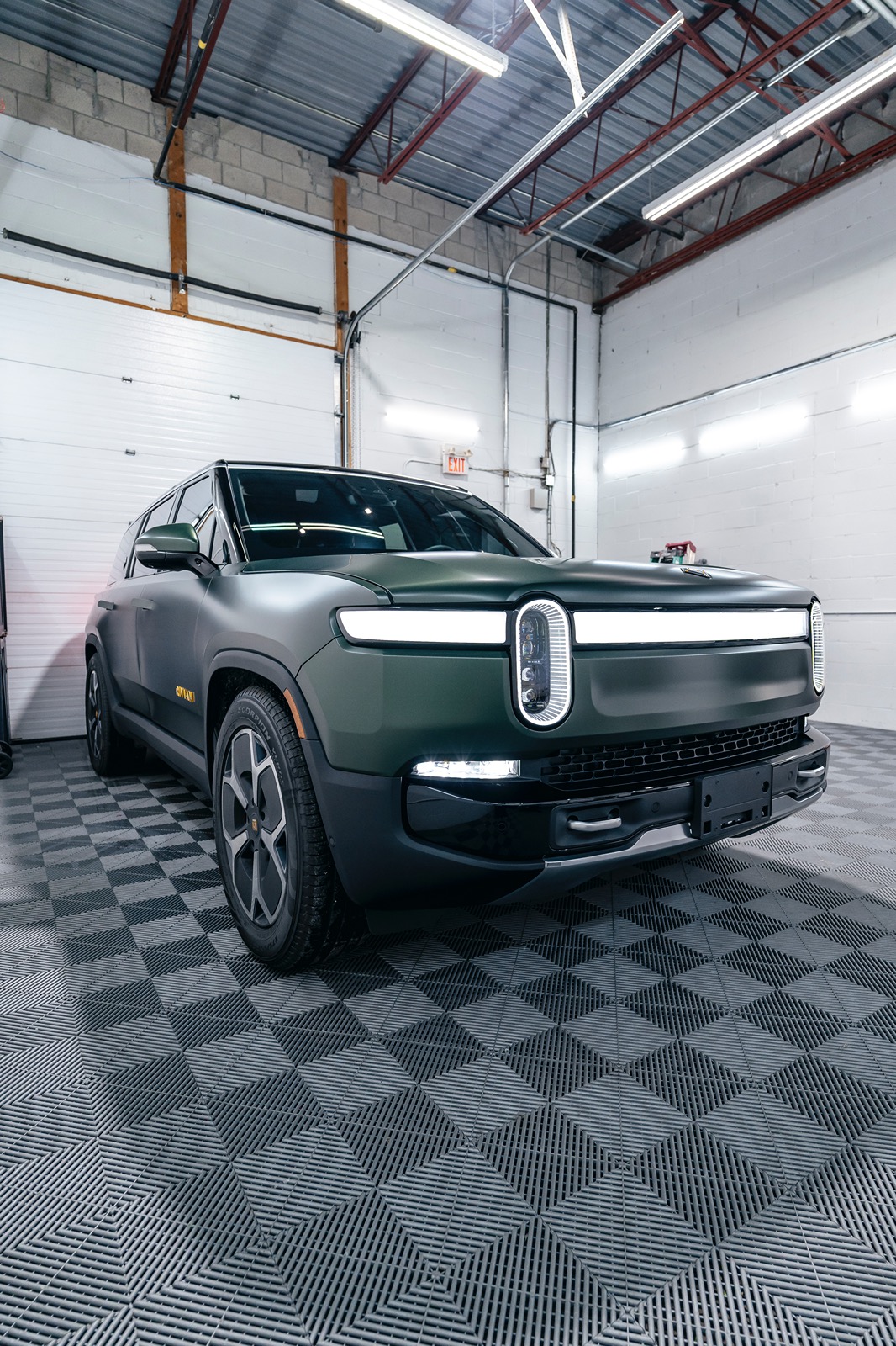 Rivian R1T R1S 🚀 Elevate Your Rivian Experience in Toronto! 🚗💨 - PPF, Ceramic Coating, and Window Tinting DSC00309