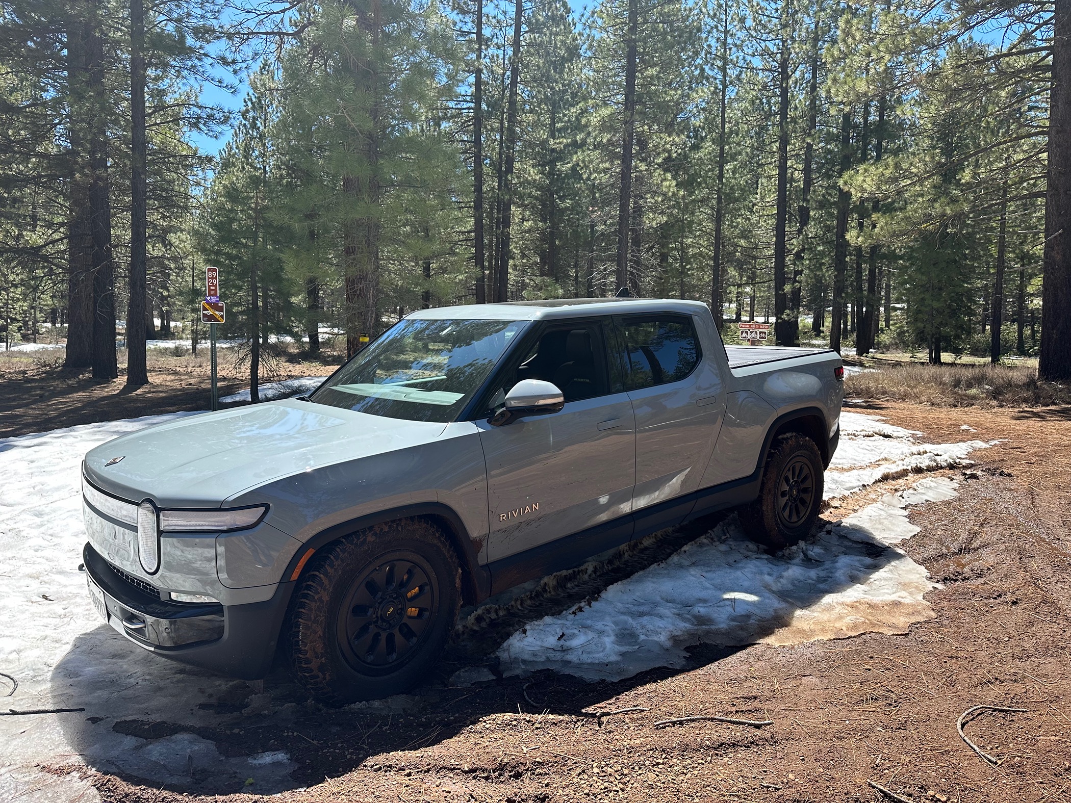 Rivian R1T R1S Random Rivian Photos of the Day - Post Yours! 📸 🤳 IMG_0899
