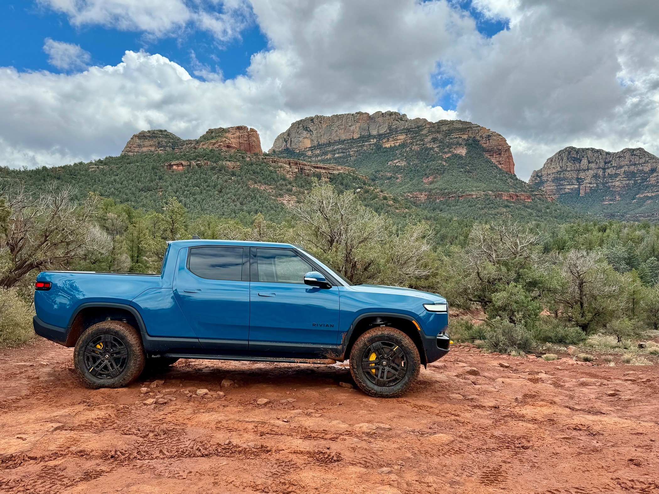Rivian R1T R1S 3/2024 Sedona - Soldier’s Pass and Vultee Arch Trails in R1T IMG_1640
