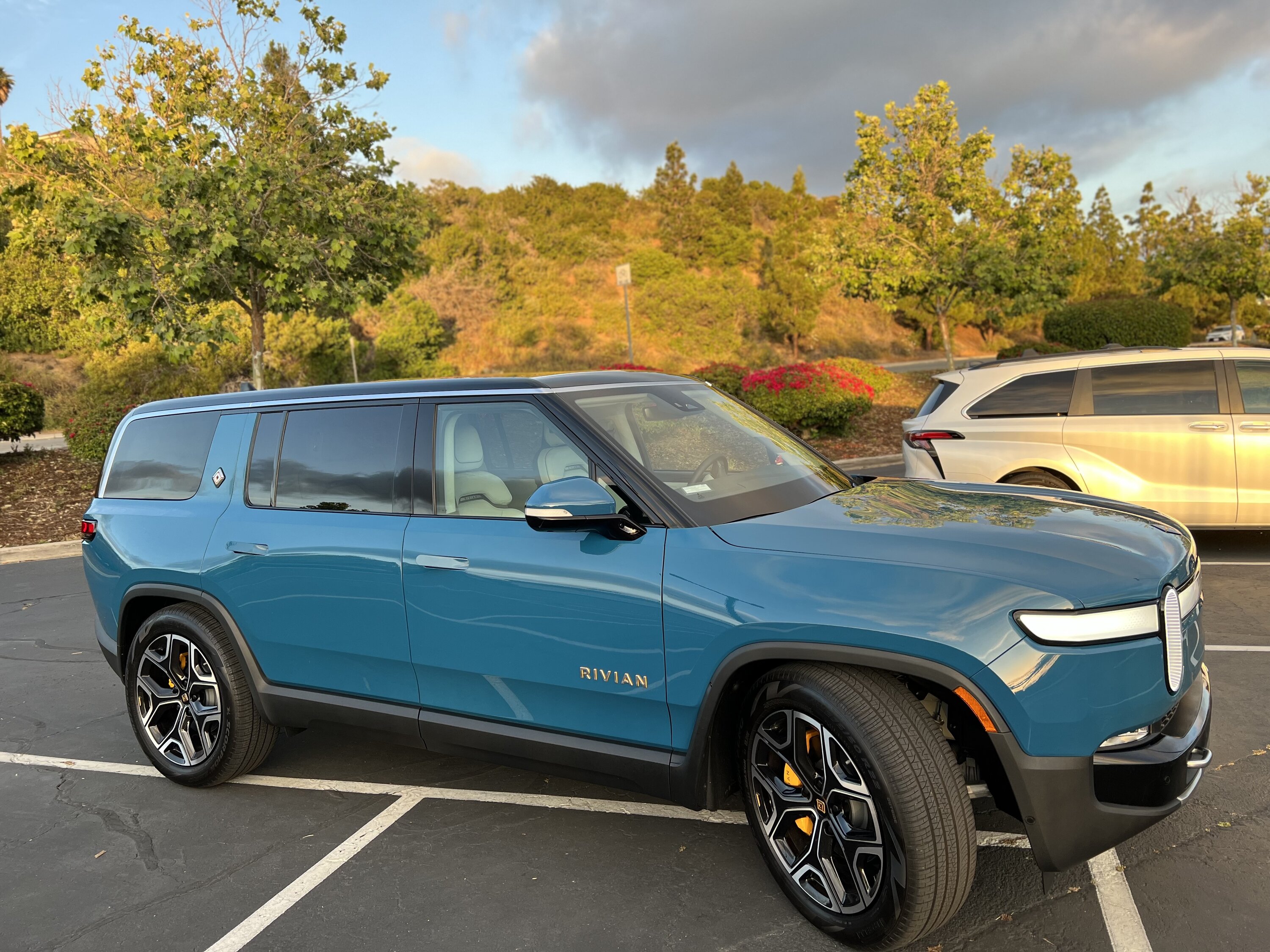 Rivian R1T R1S 【BestEvMod】Let’s Do a Giveaway Raffle! End on 8/29 IMG_3229