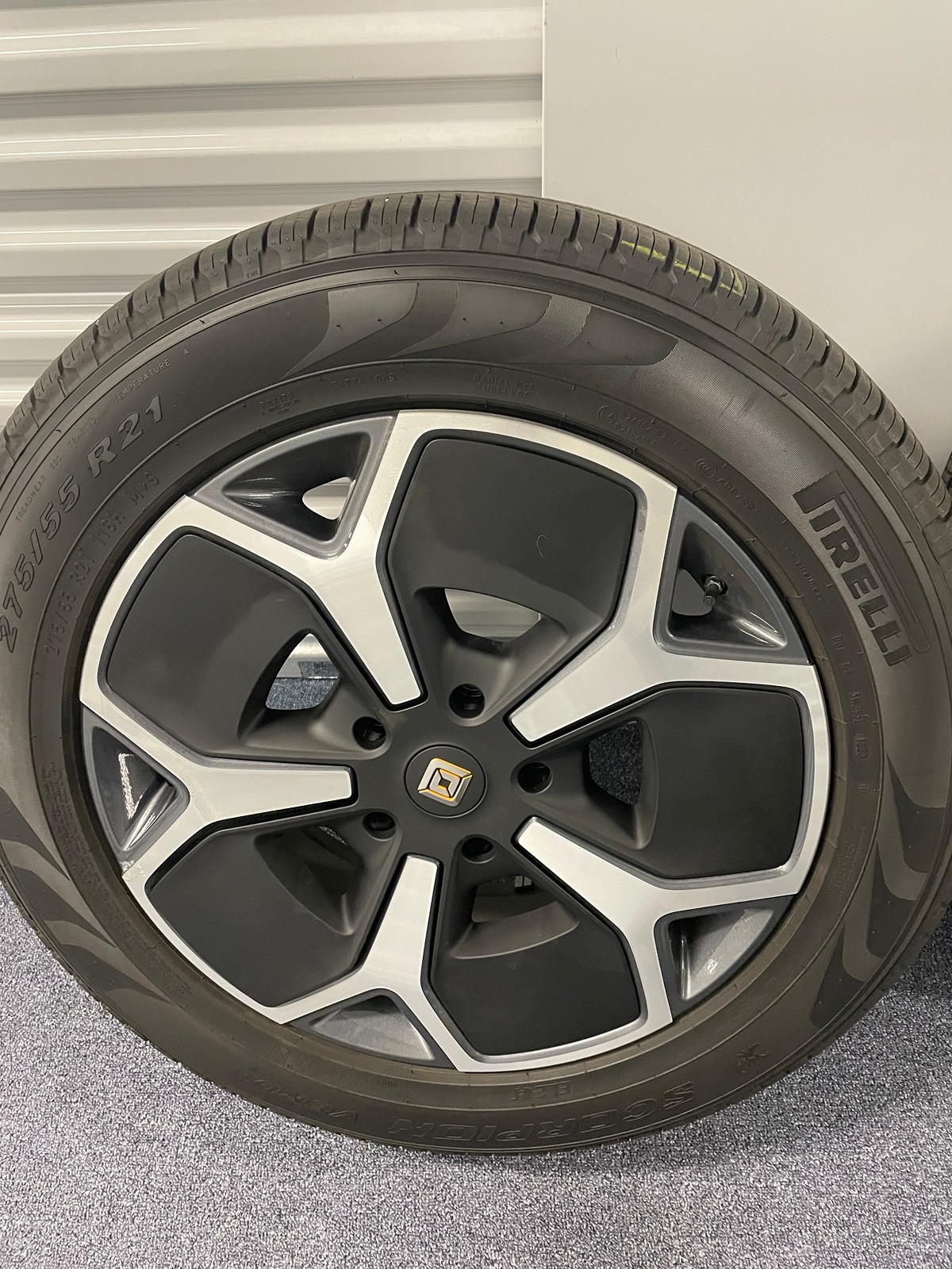 Rivian R1T R1S FS 21" Road wheel and tire set (4) $2500 obo IMG_3479
