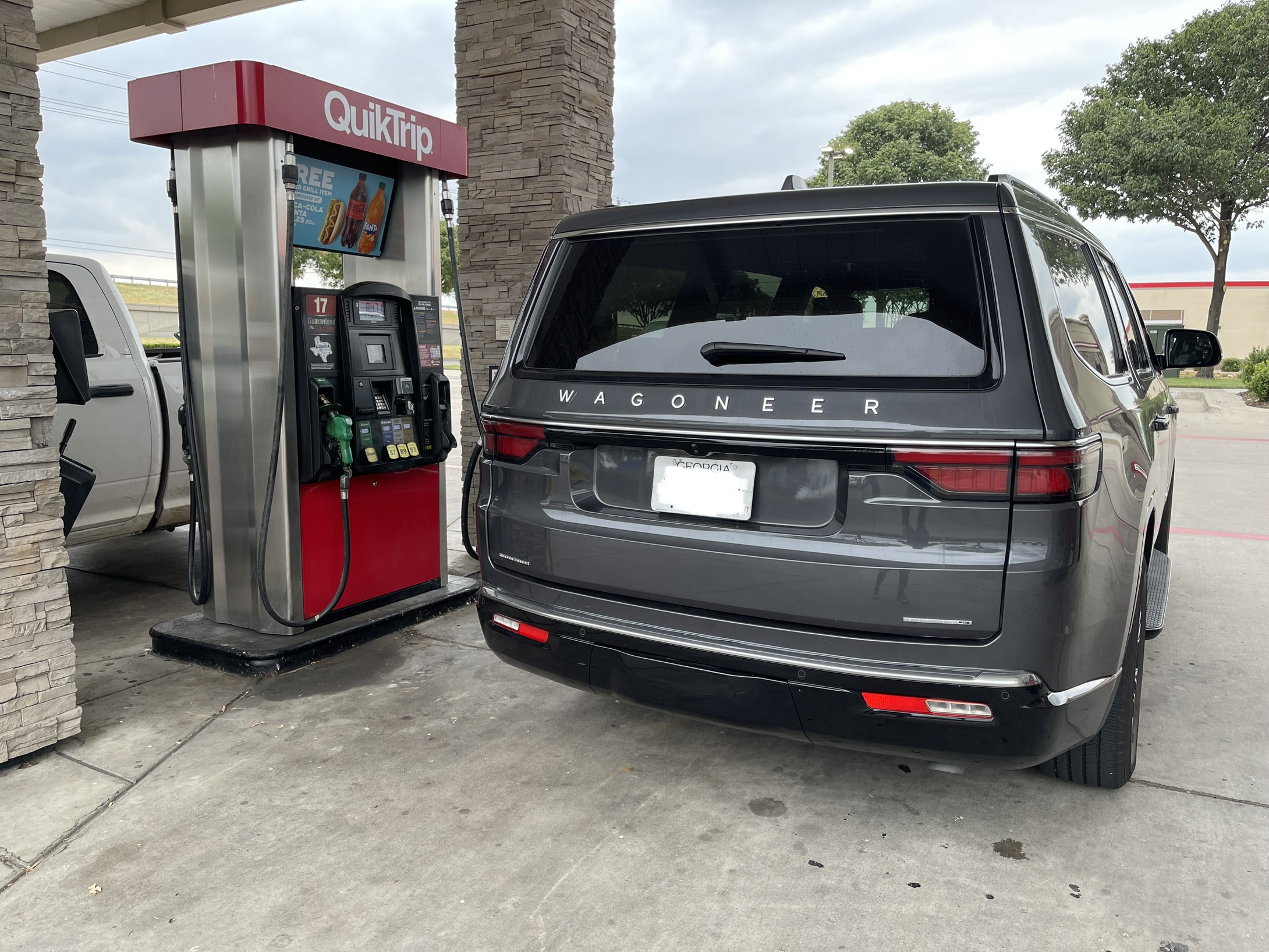 Rivian R1T R1S Stop being a slave to the pump. What I realized driving a V8 loaner. img_4847-jpe