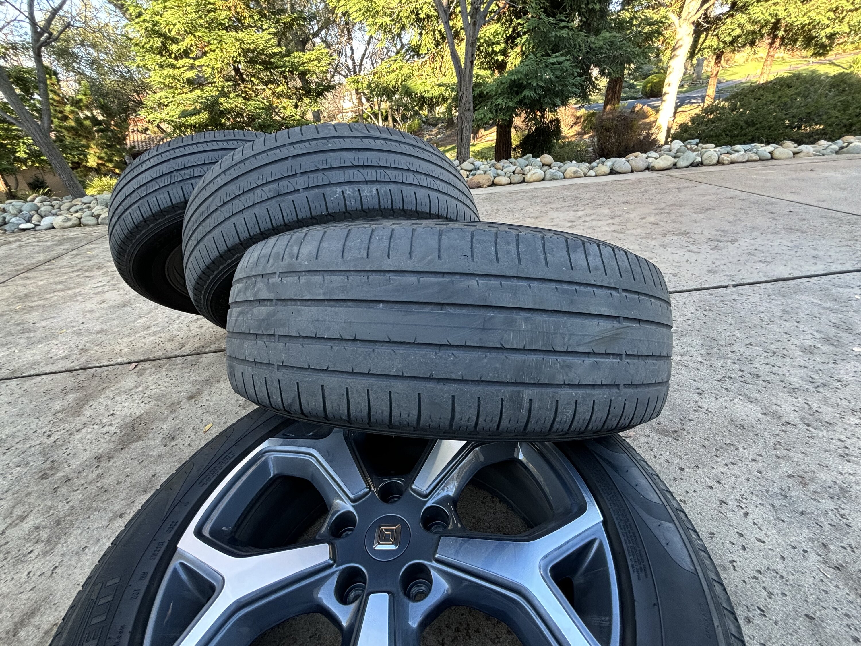 Rivian R1T R1S 3 individual 21” wheels and tires for spares $250 each - Sacramento and Foothills Area IMG_5707