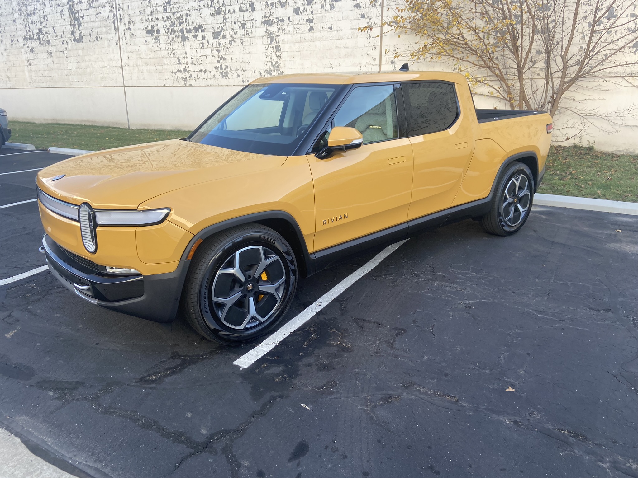 Rivian R1T R1S Latest VIN check R1T. What is the real production rate... IMG_6844