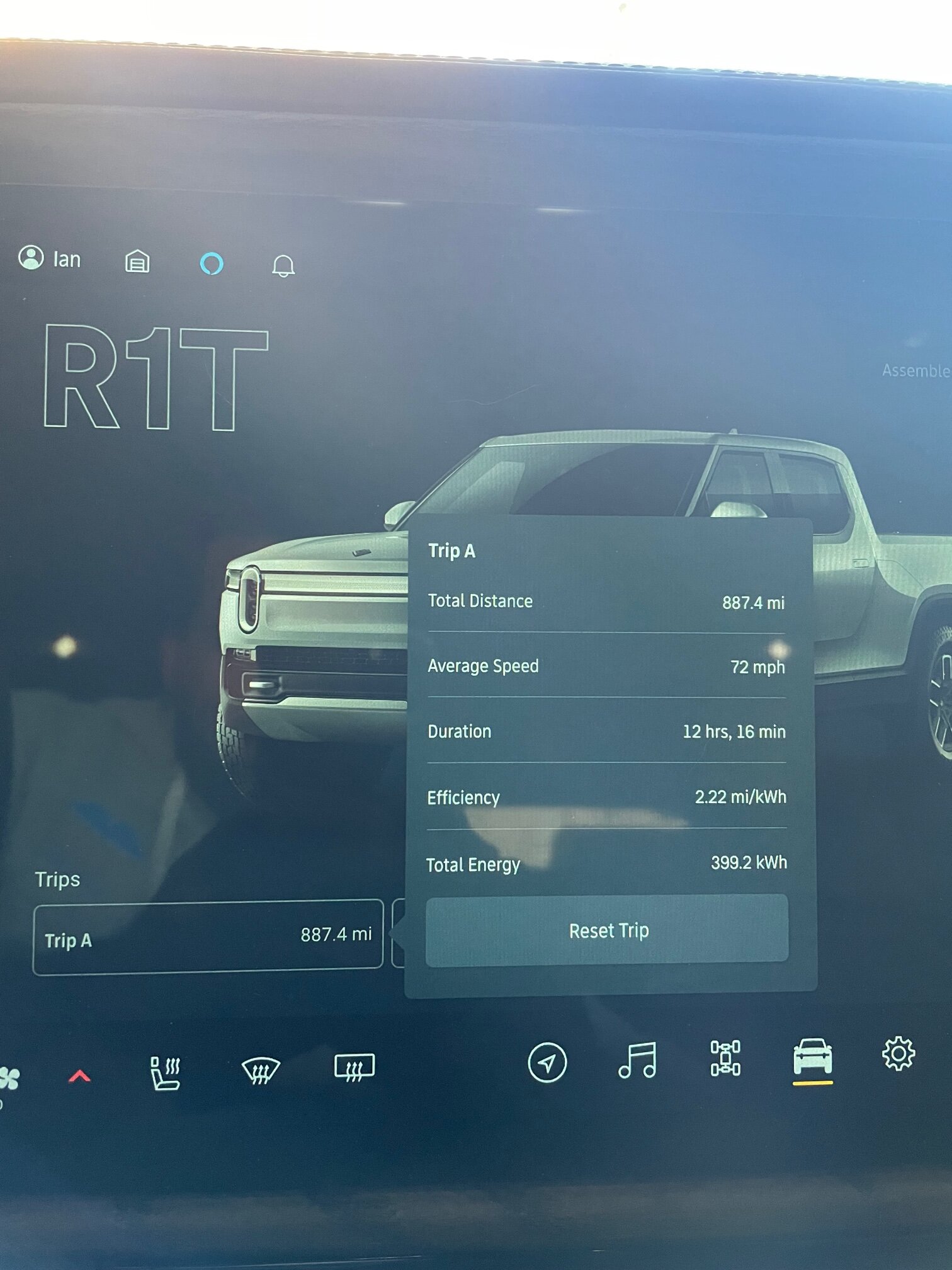 Rivian R1T R1S R1T's range is so impressive, even on 20" tires. Averaged 2.38 mi/kWh on 400 mile road trip IMG_9109