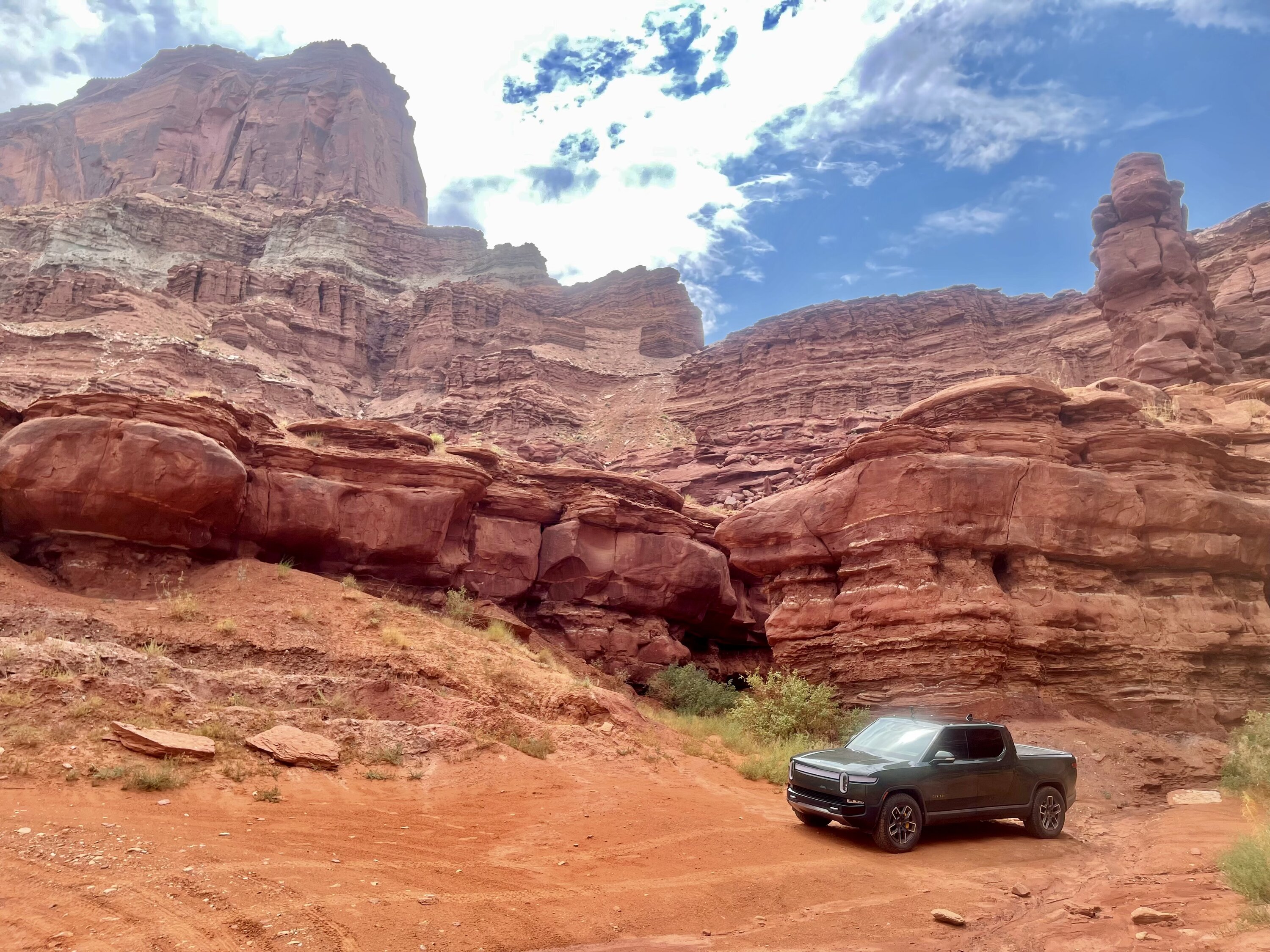 Rivian R1T R1S Exploring Moab with my R1T and dogs IMG_9765