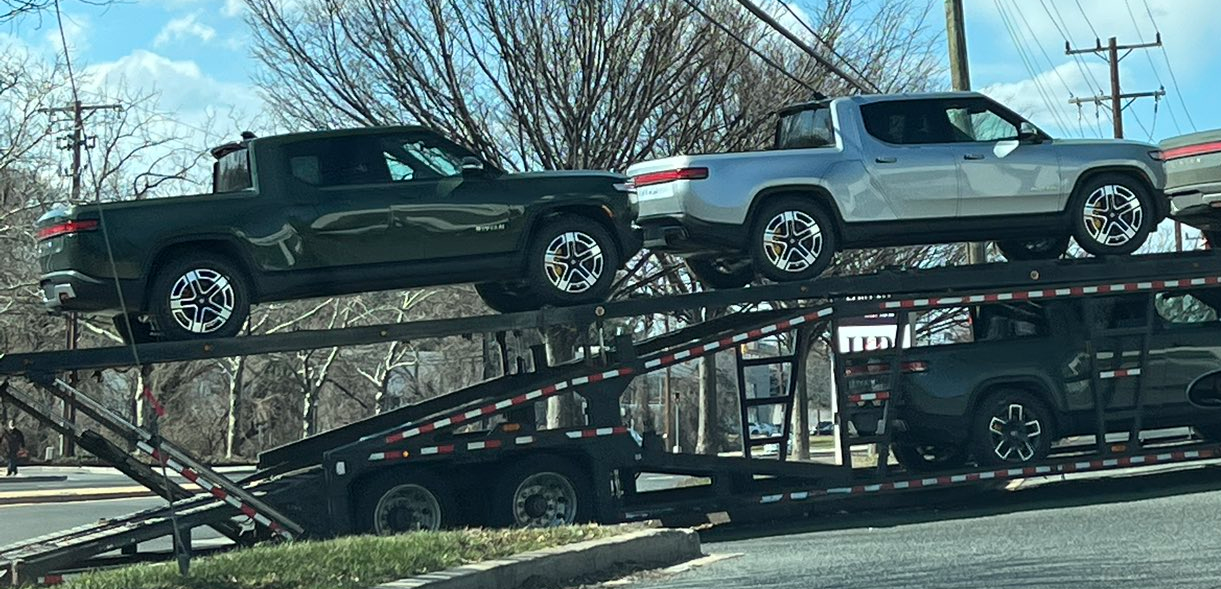 Rivian R1T R1S Pics: R1T’s delivered to Rockville MD_R1T