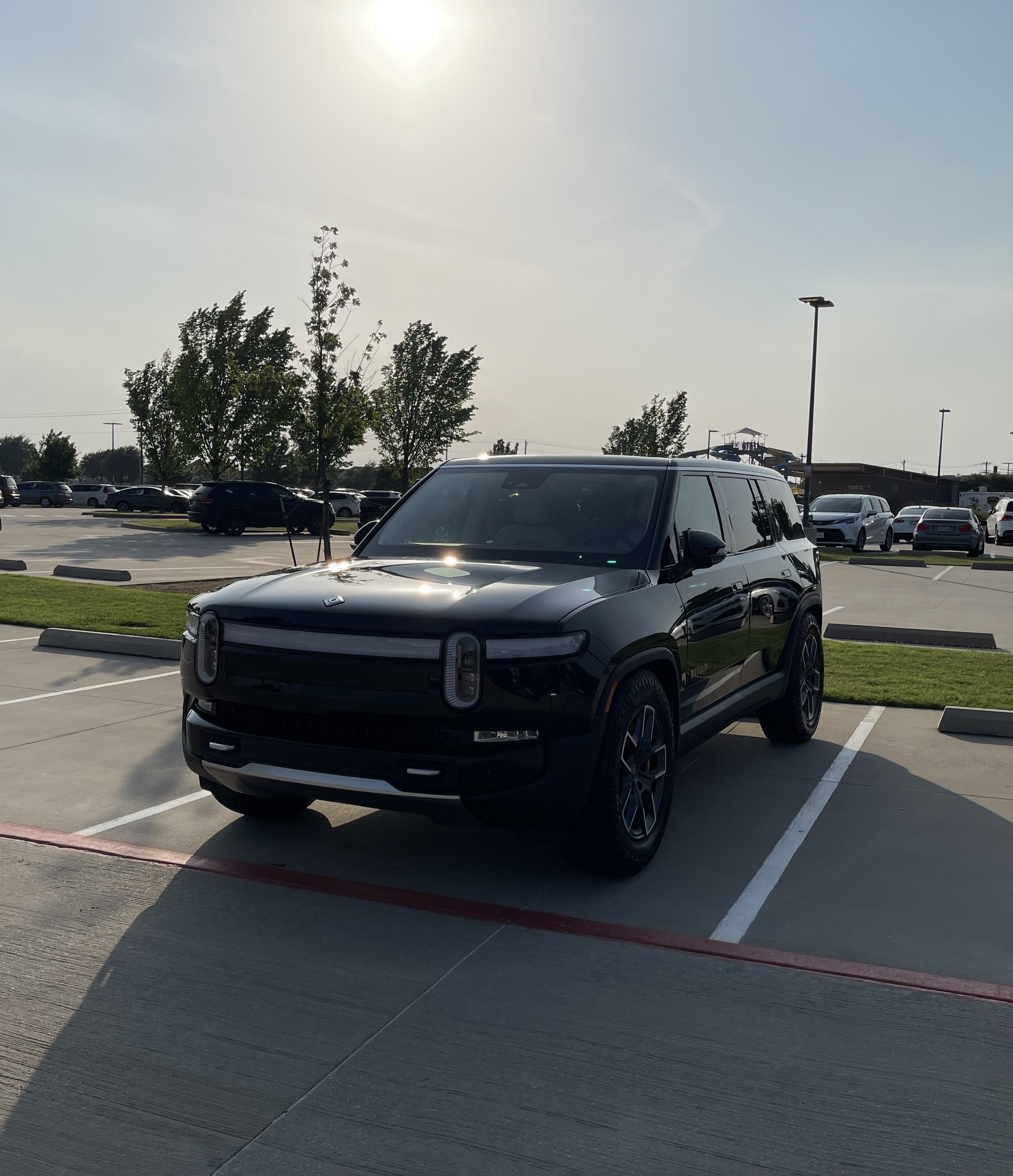 Rivian R1T R1S Latest VIN check R1S. What is the real production rate... midnight-edit-