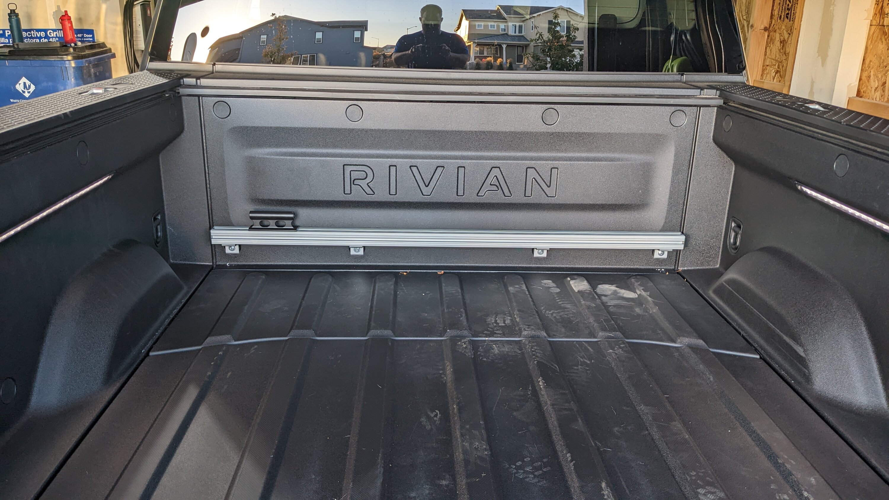 Rivian R1T R1S Bed Rails PXL_20221014_235414078