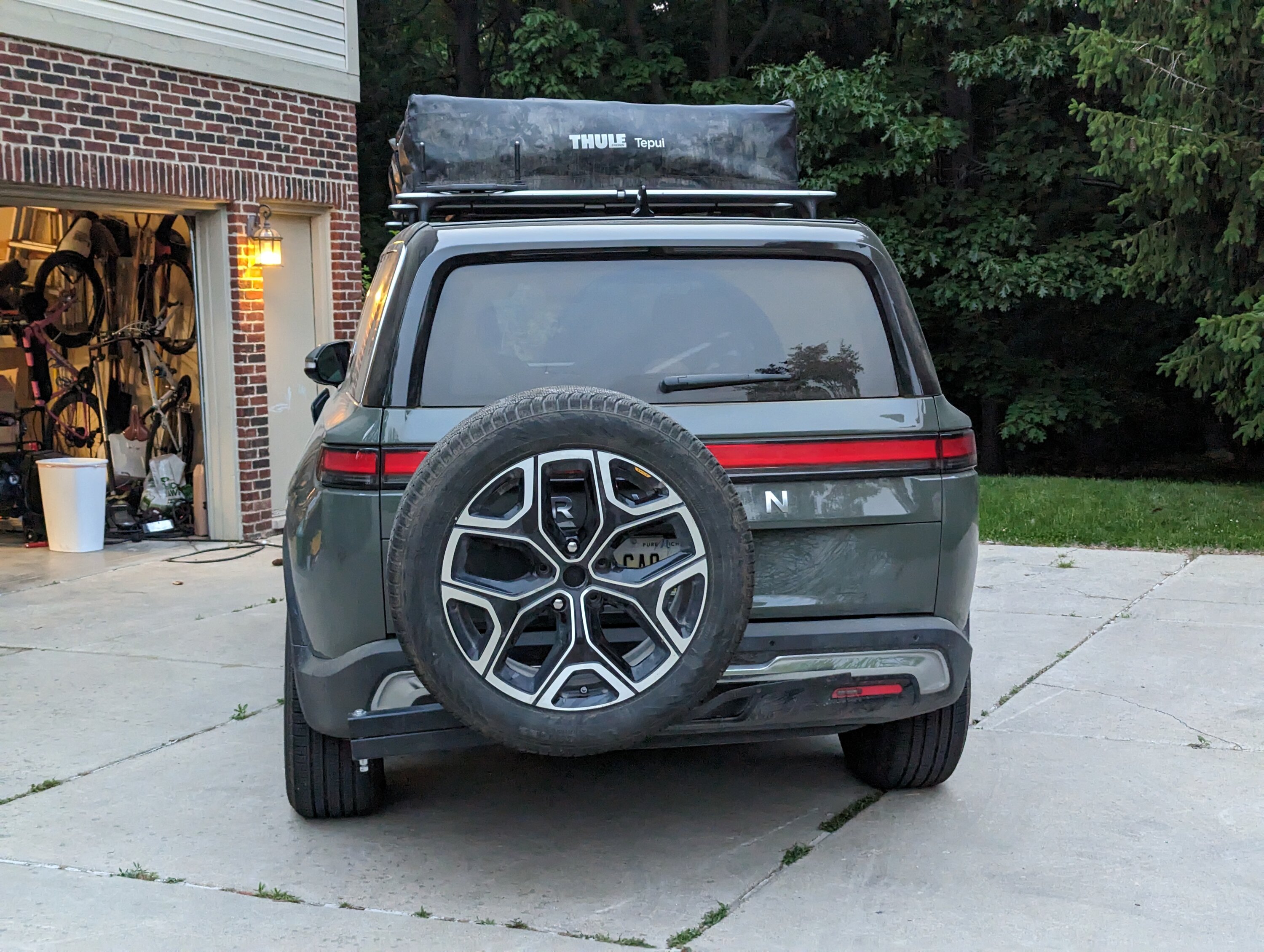 Rivian R1T R1S DIY Hitch mounted spare tire swing-out carrier for R1T PXL_20230604_010405373