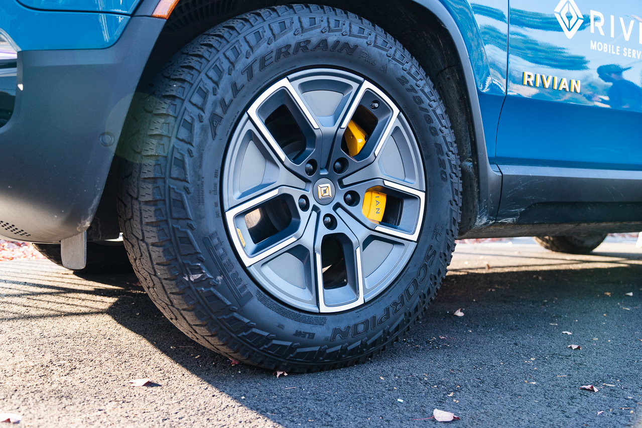 Rivian R1T R1S The first (and only) Aero Spoke Inserts for Rivian R1T / R1S 20" All-Terrain Wheels! rivian-aero-cover-1 (1)