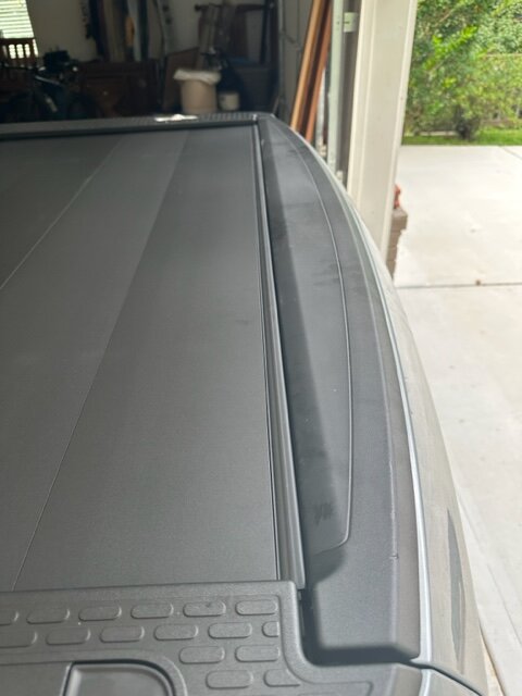 Rivian R1T R1S Received manual tonneau cover today...YAY!!!!...oh no... damaged during shipping TC3