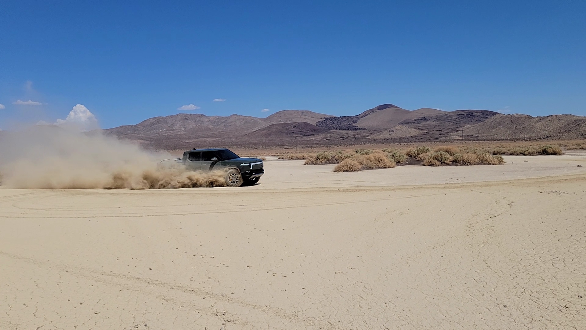 Rivian R1T R1S 📸 Post Your Best Photo Here For Year-End Rivian Mosaic! VideoCapture_20220718-124011