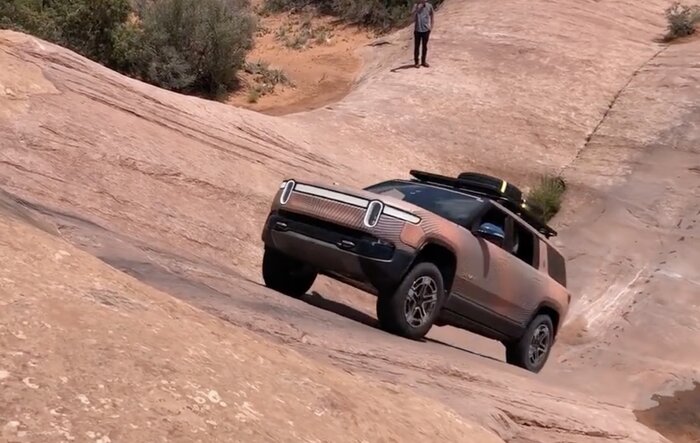 RJ Scaringe posts video: Steep Climb @ Moab by R1S