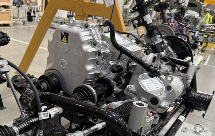 R2 Maximus drive unit - photo posted by RJ