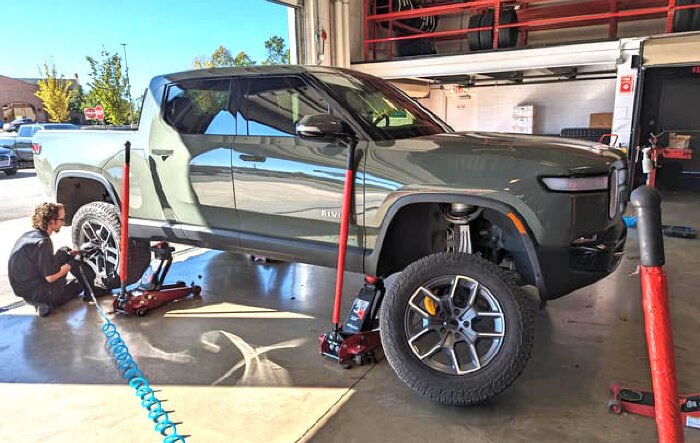 Discount Tire Promotions, Road Hazard warranty and lifetime road force balancing / rotations plus local install options available.