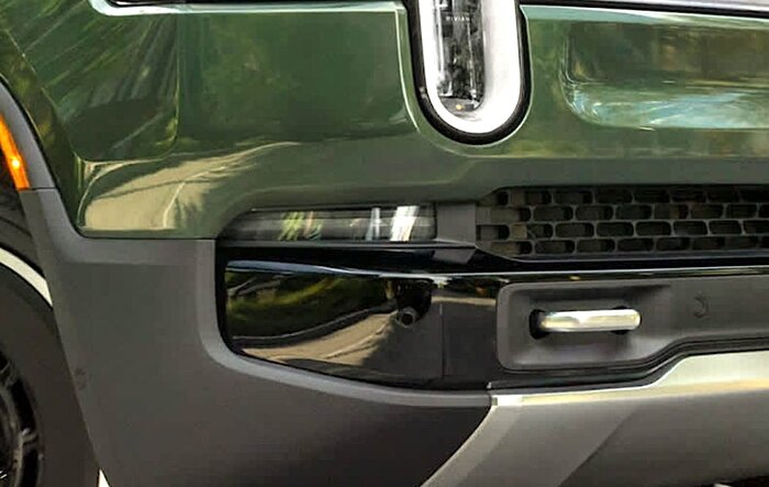 Gen 2 R1S / R1T Turn Signal Recall: Turn Signal Inoperative