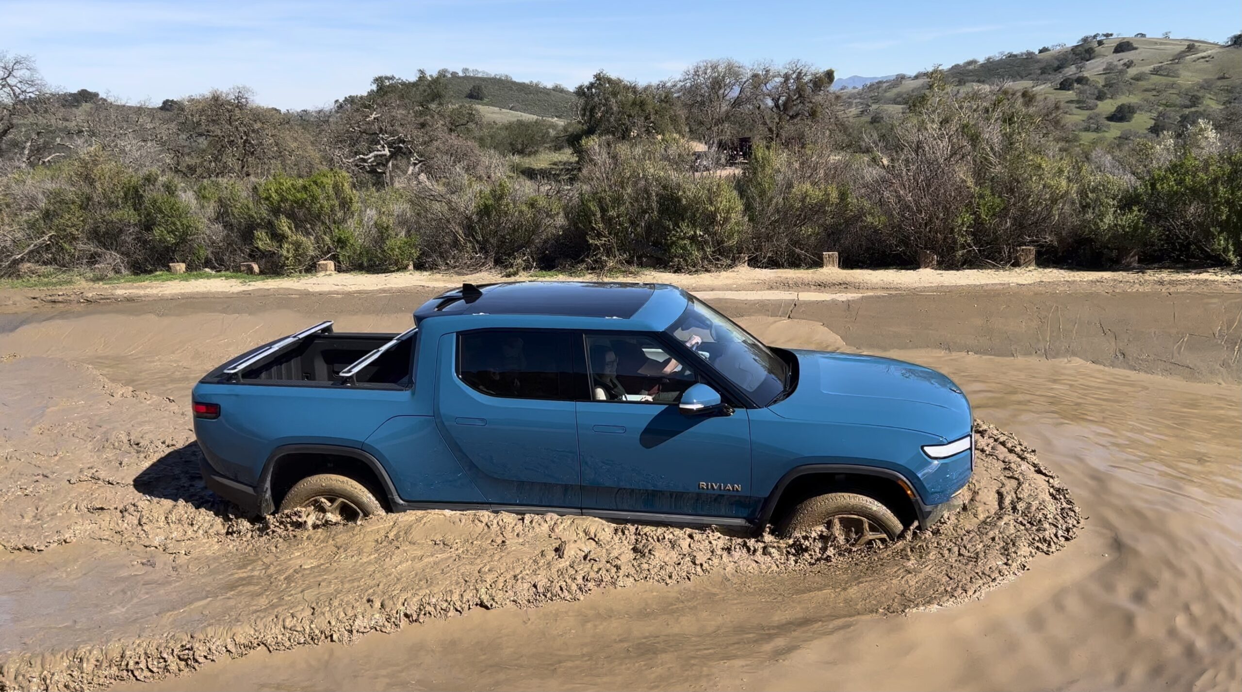 Some weekend truck stuff  Rivian Forum - R1T R1S R2 News, Specs, Models,  RIVN Stock 