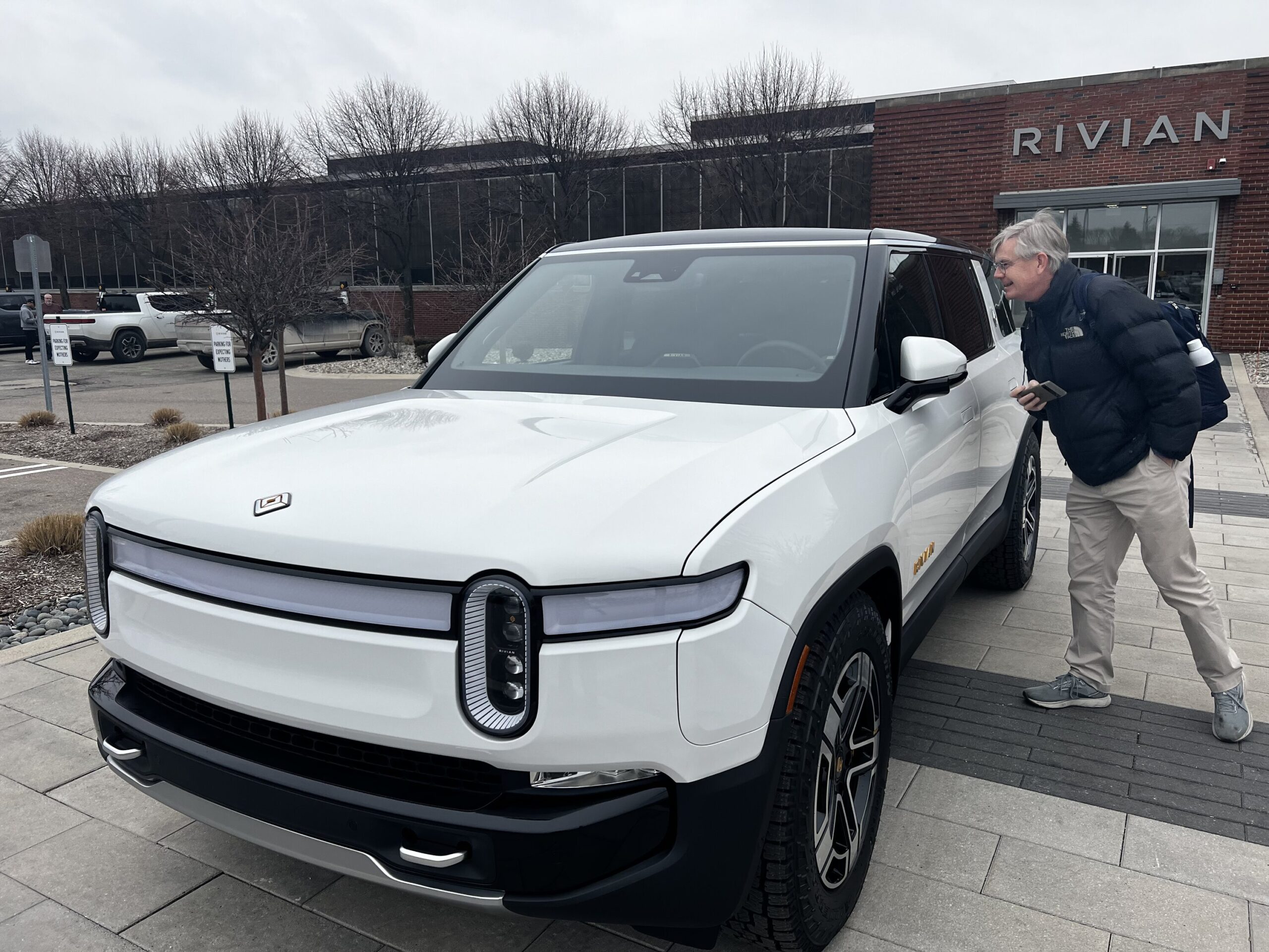 Some weekend truck stuff  Rivian Forum - R1T R1S R2 News, Specs, Models,  RIVN Stock 