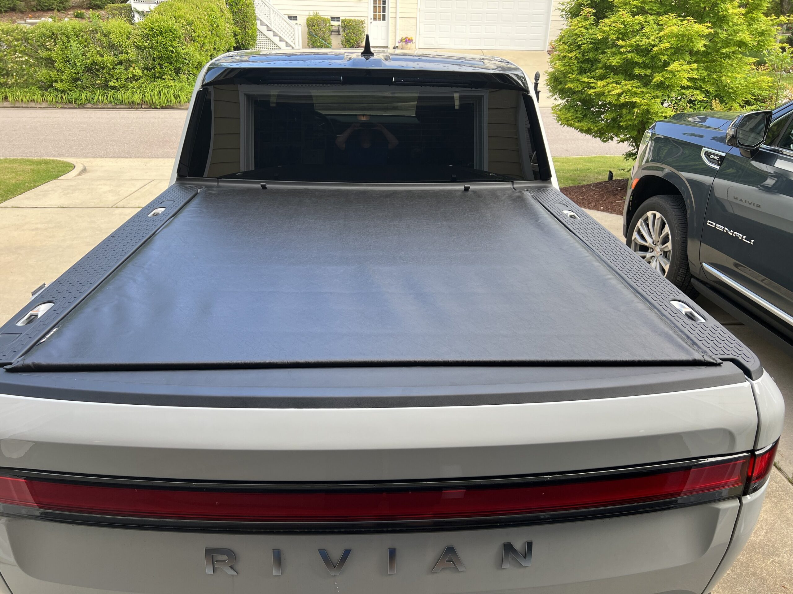 RMaxx Soft Tonneau Roll-up Bed Cover -- Installed Photos | Rivian Forum ...